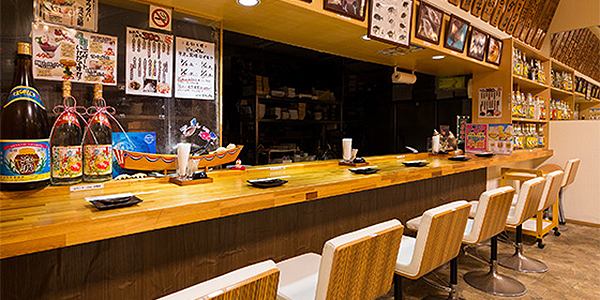 料理が見える劇場型カウンター